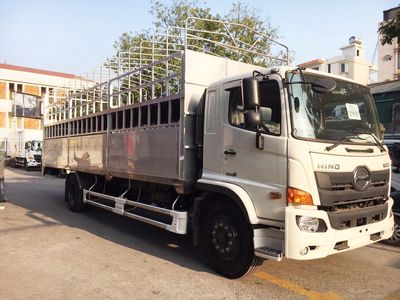 Xe Hino FL8JT7A-M 15 tấn chở xe mô-tô xe máy 2 tầng