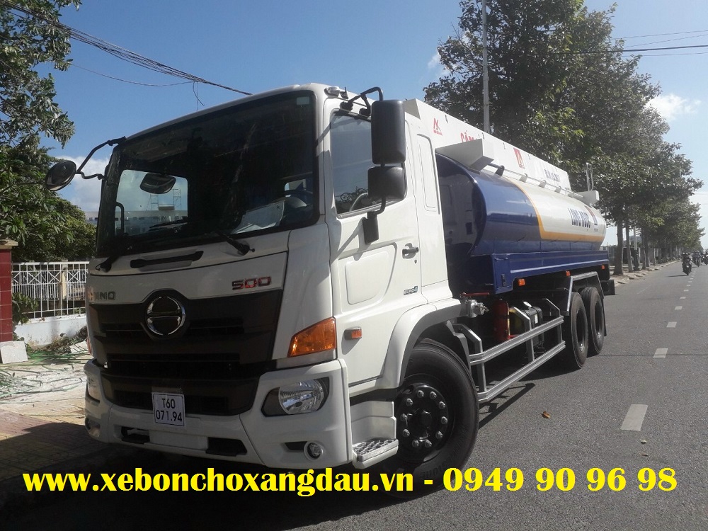 Bàn giao xe bồn 20 khối Hino FL cho CTy TNHH Xăng Dầu Long Ngọc ở Ninh Thuận