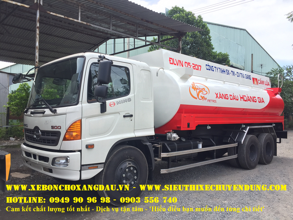 Gấp rút hoàn thiện xe bồn Hino chở 20 khối xăng dầu, kịp tiến độ giao xe trước tết