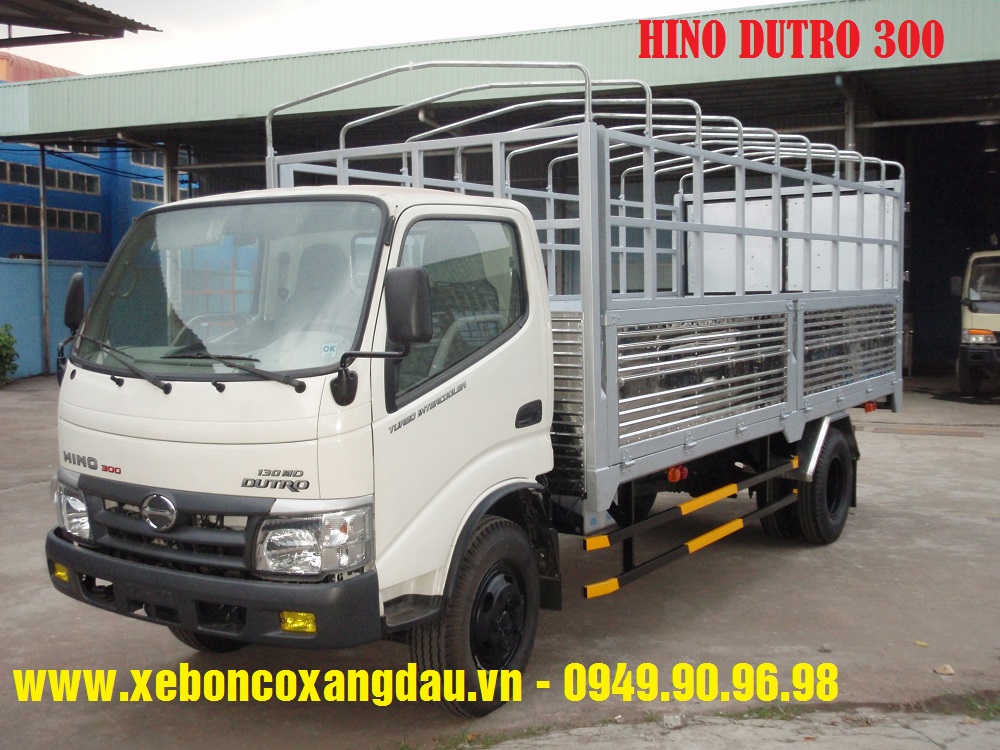 XE TẢI HINO XZU352L 3T5 THÙNG MUI BẠT