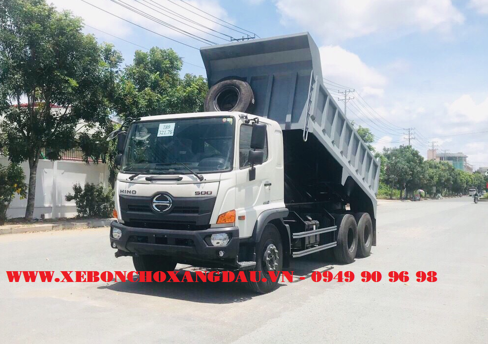 Xe ben 3 chân Hino FM8JN7A 15 tấn thùng 10 khối