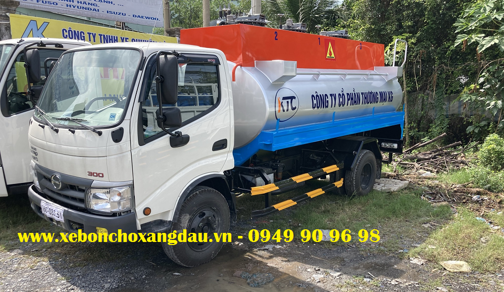 Giao xe bồn Hino 6 khối cho KTC Kiên Giang