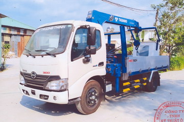 Xe cẩu HINO XZU650 có rổ nâng