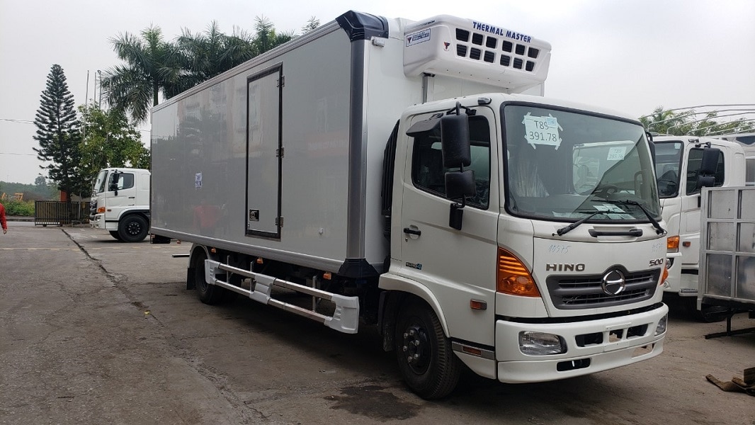 Xe đông lạnh Hino FC 6 tấn thùng 5m6 và 6m5