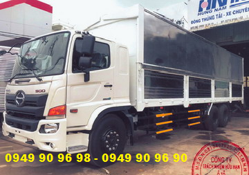 Xe tải Hino FL 15 tấn thùng kín cánh dơi 9,4 mét