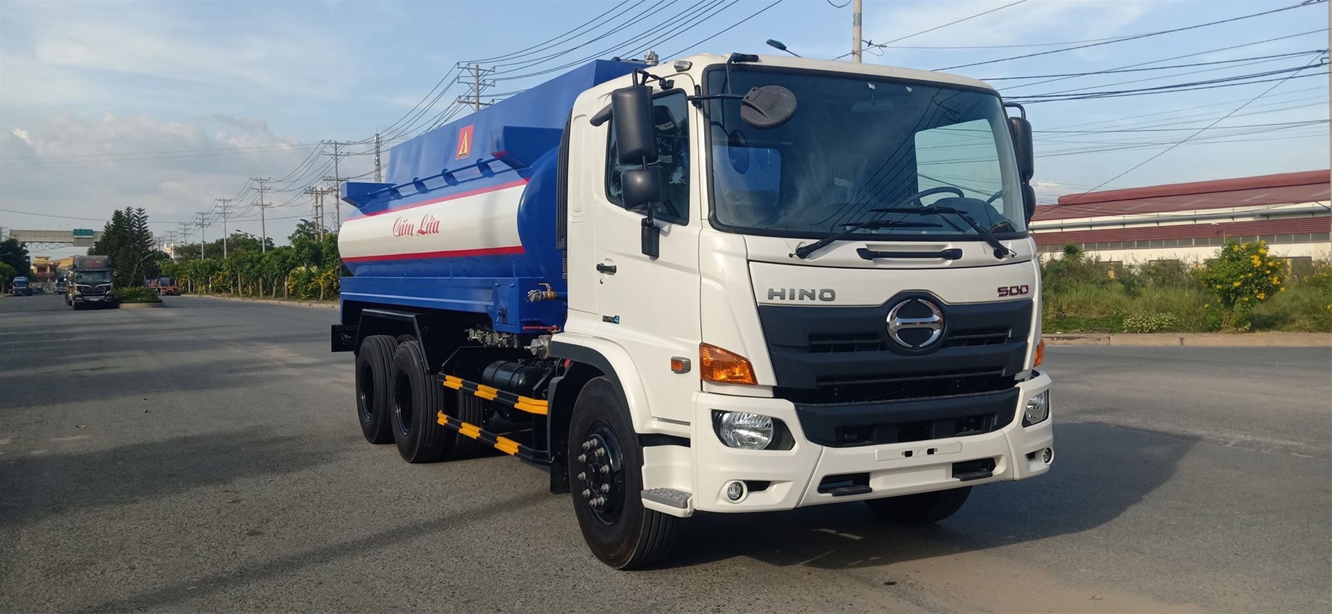 Xe bồn nhôm 24 khối, xe 4 chân bồn nhôm, xe bồn nhôm 4 chân 24 khối, xe bồn 4 chân thaco auman, xe 4 chân thaco chở xăng, xe 4 chân bồn nhôm, xe bồn auman 24 khối, xe Thaco bồn nhôm 24 khối, xe bồn Thaco 24 khối, Xe bồn Foton 24 khối, xe bồn nhôm thaco 24 khối, bồn nhôm 24 khối Thaco foton, Foton Thaco Auman EST300 bồn nhôm, giá xe bồn nhôm thaco 24 khối, giá xe thaco bồn nhôm 24 khối, giá xe bồn nhôm 4 chân 24 khối, giá xe 4 chân bồn nhôm, giá xe bồn nhôm 24 khối thaco, mua xe bồn nhôm 24 khối, mua xe 4 chân bồn nhôm, mua xe bồn nhôm 4 chân 24 khối, mua xe bồn 4 chân thaco, mua xe bồn 24 khối, cơ khí xăng dầu, bồn nhôm IMAE, sài gòn chuyên dùng, chuyên dùng an khang.Xe bồn 6 khối, xe bồn hino 6 khối, xe hino bồn 6 khối, xe hino 6 khối, xe bồn hino indo 6 khối, xe bồn 6 khối giá rẻ, xe bồn hino giá rẻ, xe hino bồn 6 khối giá rẻ, giá xe bồn 6 khối, giá xe bồn hino 6 khối,  giá xe hino bồn 6 khối, giá xe hino indo 6 khối, mua xe bồn  6 khối, mua xe bồn hino 6 khối, mua xe hino bồn 6 khối, mua xe hino 6 khối, mua xe bồn hino 300, giá xe bồn hino 300, cơ khí xăng dầu, xe bồn trung tâm 3, hino Đại phát tín, hino trường long, hino trường vinh, sài gòn chuyên dùng, chuyên dùng an khang, chuyên dùng miền tây, chuyên dùng đại hùng.