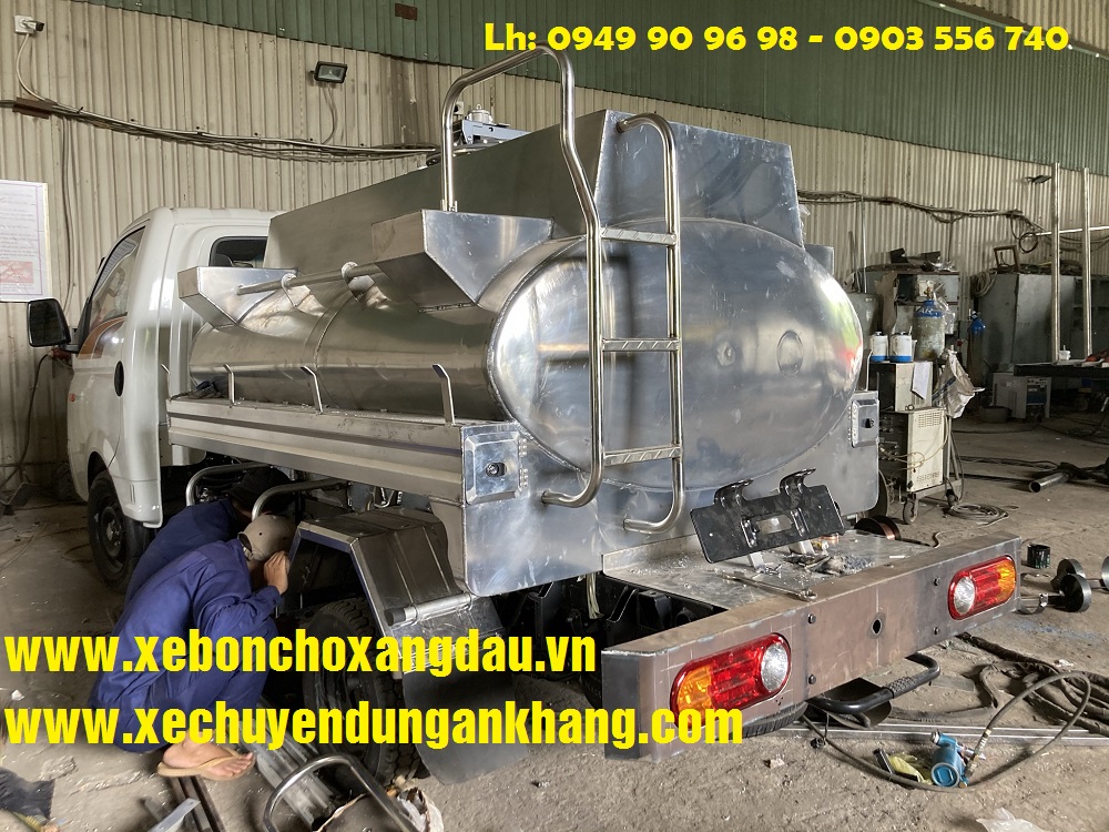 Xe bồn nhôm, xe bon nhom, Xe bồn nhôm 2 khối, Xe bồn 2 khối Hyundai H150, Xe H150 bồn nhôm 2 khối, xe bồn 2 khối hyundai h150, xe Hyundai bồn nhôm 2 khối, mua xe bồn nhôm 2 khối, mua xe H150 bồn nhôm 2 khối, mua xe bồn nhôm hyundai, giá xe bồn nhôm Hyundai 2 khối, giá xe bồn nhôm 2 khối, giá xe h150 bồn nhôm 2 khối, cty tnhh xe chuyên dùng an khang, xe bồn nhôm, xe hyundai bồn nhôm