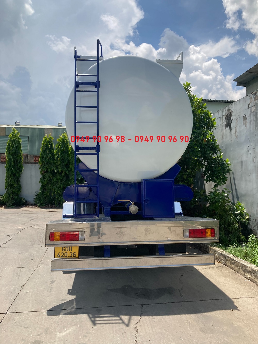 xe bồn chenglong h5 chở cám, xe bồn chở cám 29 khối, xe bồn chở thức ăn chăn nuôi, xe bồn chở cám thổi khí nén, cải tạo xe bồn chở cám, hoán cải xe bồn chở cám, xe bồn chở cám 4 chân, xe bồn chenglong chở cám, cải tạo xe bồn phun nước thành xe chở cám, xe bồn cám khí nén, xe chở cám công nghiệp, xe bồn chở thức ăn gia súc, xe bồn chở thức ăn chăn nuôi 29 khối, đóng mới xe bồn chở cám, giá xe bồn chở cám, giá cải tạo xe bồn chở cám, xe bồn cám chenglong h5 8x4, xe bồn chở cám tphcm, dịch vụ cải tạo xe bồn chở cám, nguyên vĩ auto xe bồn chở cám,