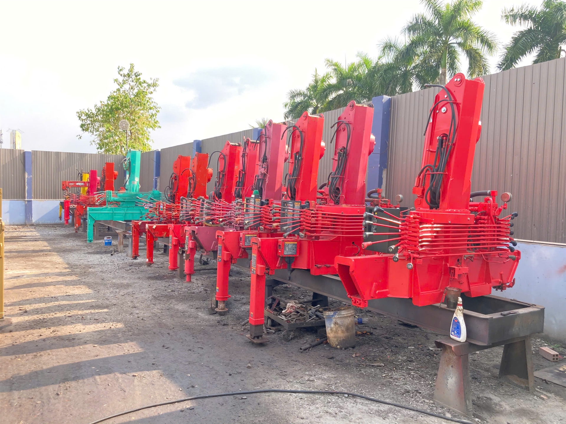 hoán cải xe cẩu giá rẻ, hoán cải xe cẩu trọn gói, cải tạo xe cẩu, cải tạo xe tải gắn cẩu, hoán cải xe tải gắn cẩu, chi phí hoán cải xe cẩu, phí hoán cải xe cẩu