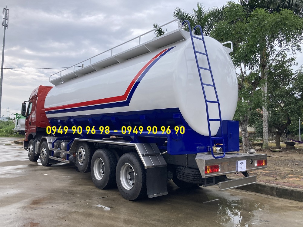 xe bồn chở cám Chenglong 5 chân, xe bồn Chenglong 5 chân 33 khối, xe bồn chở cám Chenglong H7, xe bồn chở cám dạng thổi, xe bồn chở cám 33 khối, xe Chenglong H7 chở cám, xe bồn chở cám khí nén, xe bồn chở thức ăn chăn nuôi, xe bồn cám Chenglong, xe bồn Chenglong H7 33m3, xe bồn chở cám 10x4, giá xe bồn chở cám Chenglong 5 chân, báo giá xe bồn Chenglong 33 khối, mua xe bồn chở cám Chenglong, đóng xe bồn chở cám Chenglong, sản xuất xe bồn chở cám, cải tạo xe bồn chở cám, thiết kế xe bồn chở cám, công ty đóng xe bồn chở cám, xưởng đóng xe bồn chở cám, xe bồn chở cám Nguyên Vĩ Auto.