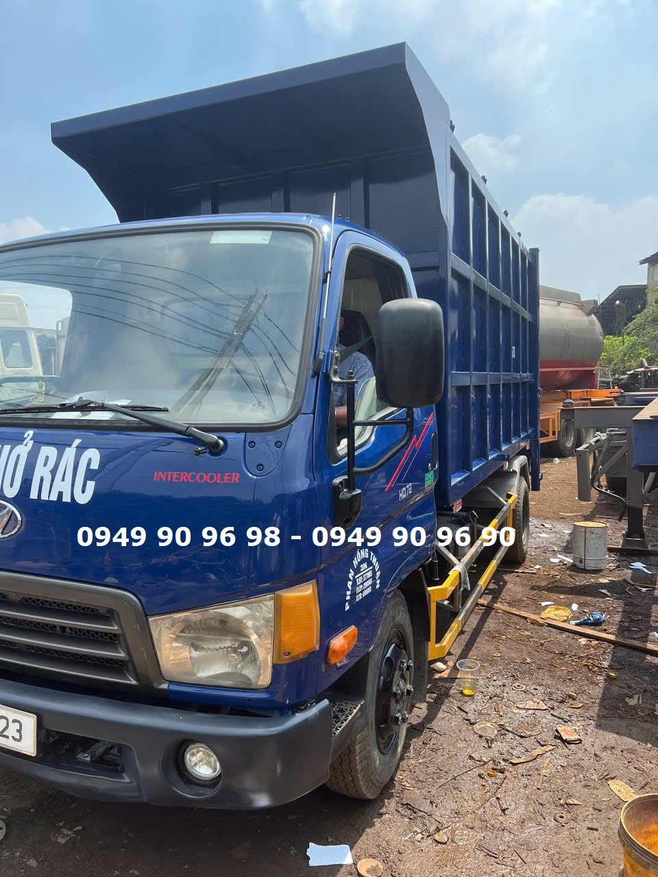 xe chở rác Hyundai HD72 thùng 14 khối, xe chở rác HD72 thùng inox 14 khối, xe chở rác HD72 14m3, xe rác Hyundai HD72 đời 2011, giá xe chở rác Hyundai HD72 14 khối 450 triệu, Hyundai HD72 D4DB 3907cc, xe rác Euro 2 máy cơ dễ sửa, xe chở rác thùng inox 14m3, hoán cải xe tải Hyundai HD72 thành xe chở rác, đóng thùng inox xe chở rác 14 khối, so sánh xe chở rác HD72 và Hino XZU720, xe chở rác Hino XZU720 thùng 12 khối 2025, xe chở rác Isuzu NPR400 thùng inox 12 khối 2025, xe chở rác Hyundai 75S thùng inox 12 khối, chi phí hoán cải xe chở rác và đăng kiểm xe cải tạo, xưởng đóng thùng xe chở rác uy tín TP.HCM