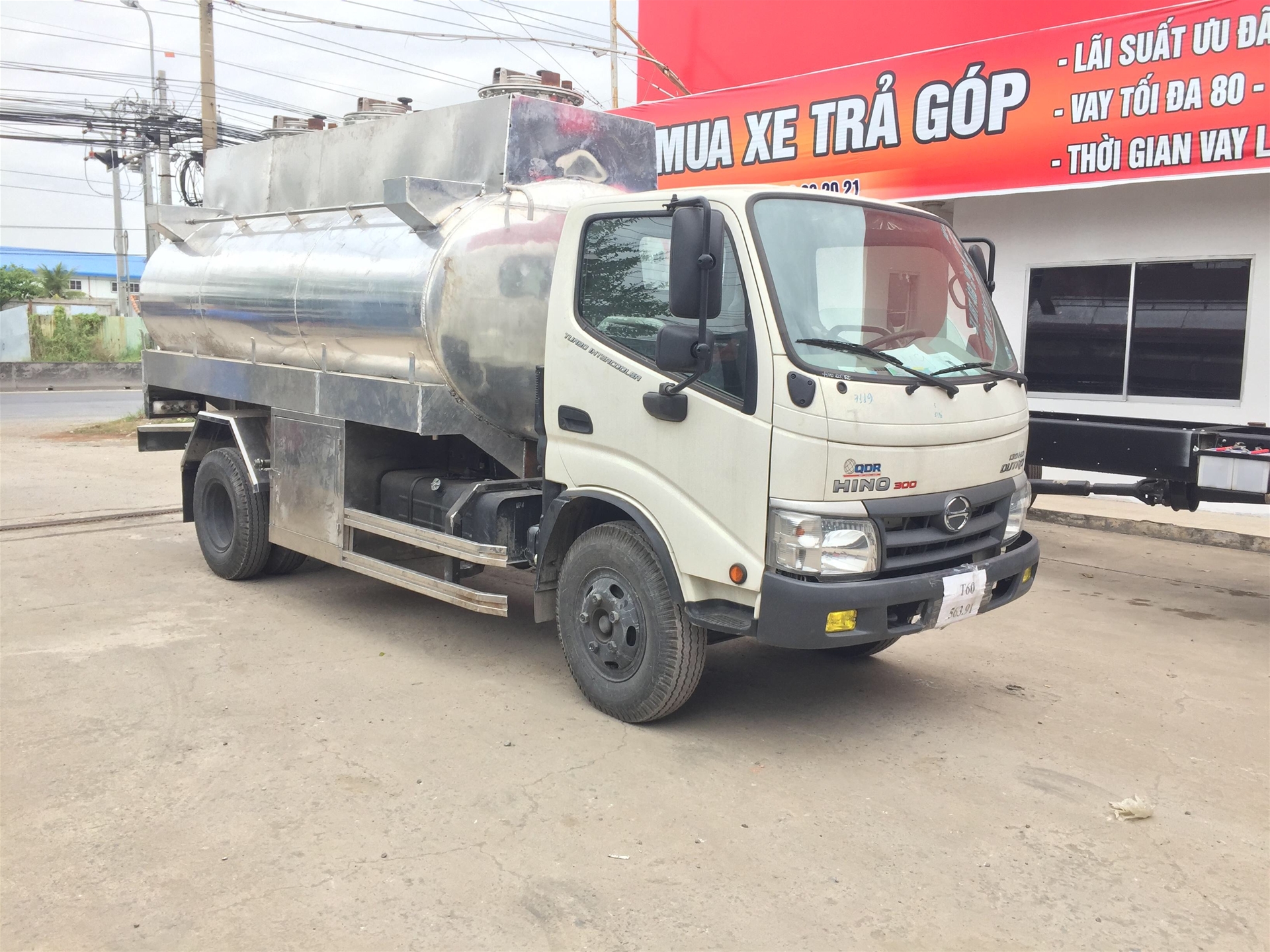 Xe bồn Hino, giá xe bồn hino 6 khối, giá xe hino bồn 6 khối, giá xe bồn hino dutro, xe bồn 6 khối hino, xe bồn xăng dầu 6 khối, hino bồn chở xăng 6 khối, mua xe bồn hino, hino dutro bồn, hino xzu342l 6 khối, xe bồn nhôm 7 khối, xe hino bồn nhôm 7 khối, xe bồn nhôm hino 7 khối, xe hino 7 khối bồn nhôm, mua xe bồn nhôm, giá xe bồn nhôm 7 khối, giá xe hino bồn nhôm 7 khối, xe bồn long an, mua xe bồn nhôm ở long an?, mua xe bồn nhôm ở đâu, xe bồn uy tín, imae, cơ khí xăng dầu, sài gòn chuyên dùng, chuyên dùng an khang, mua bán xe bồn xăng dầu.